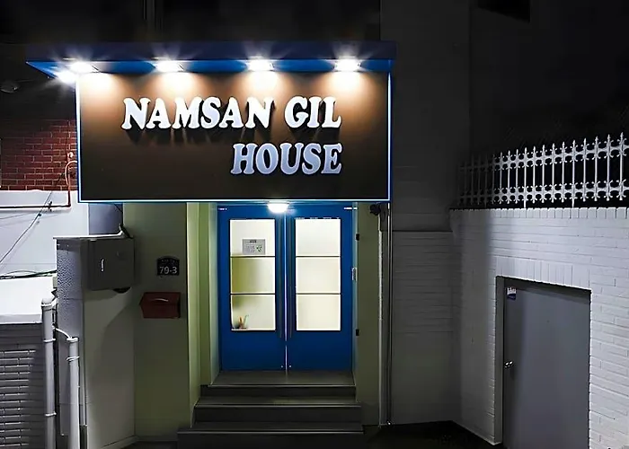 Hotel Namsan Gil 2*
